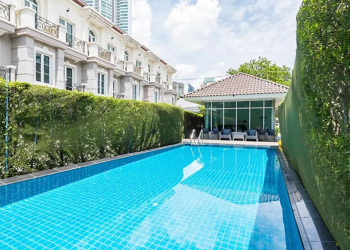 Inhome The Grand Bless Sukhumvit 16