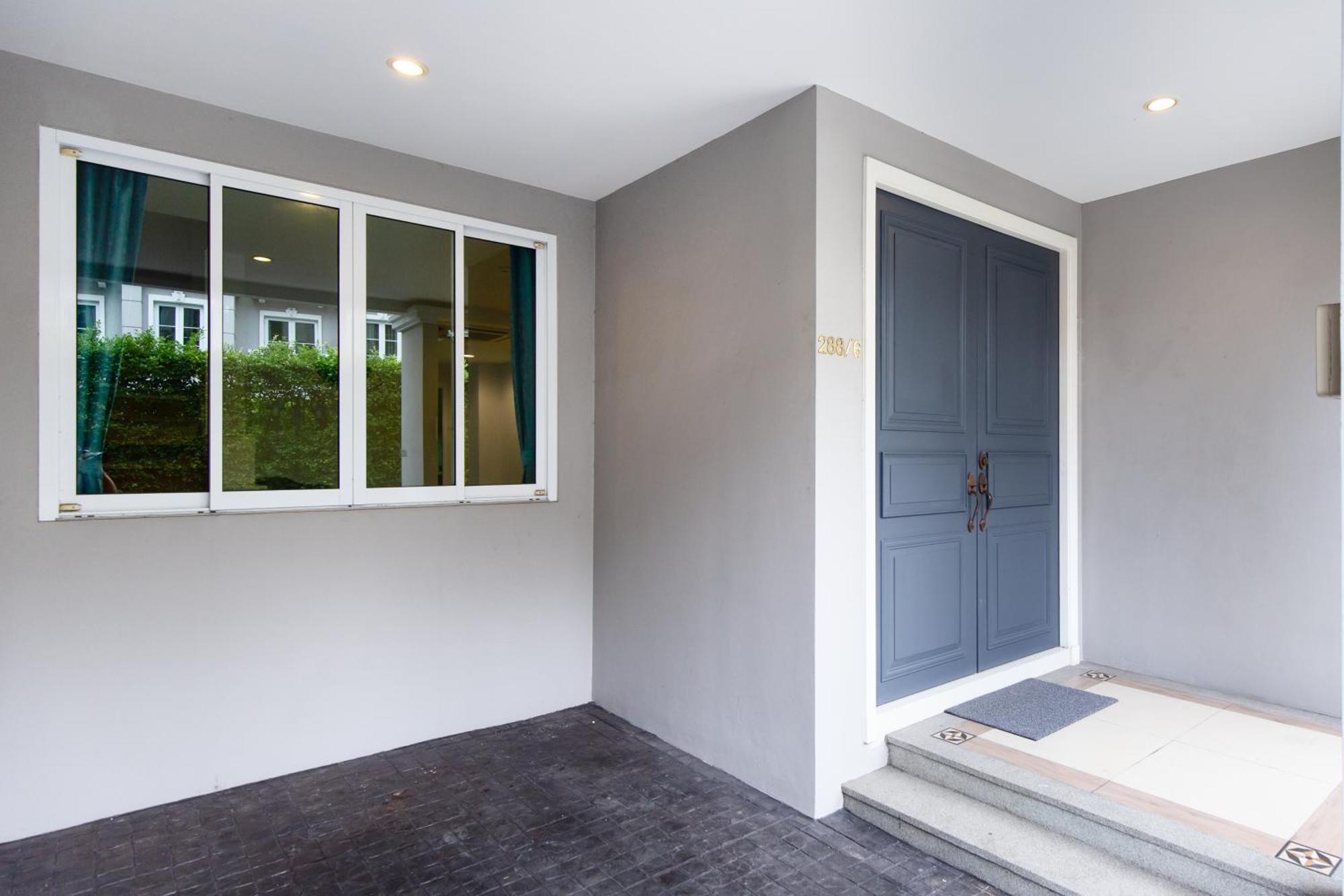 Inhome The Grand Bless Sukhumvit 16 Apartment Bangkok